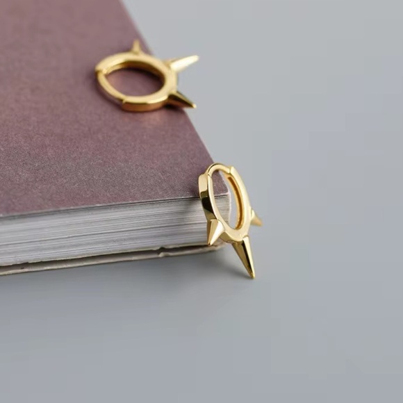 Kate Spade Inspired Solid Silver 18K Gold Plated Spike Hoop Earrings - Picture 6 of 6